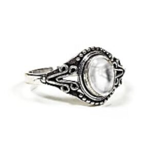 Bague avec cristal de roche