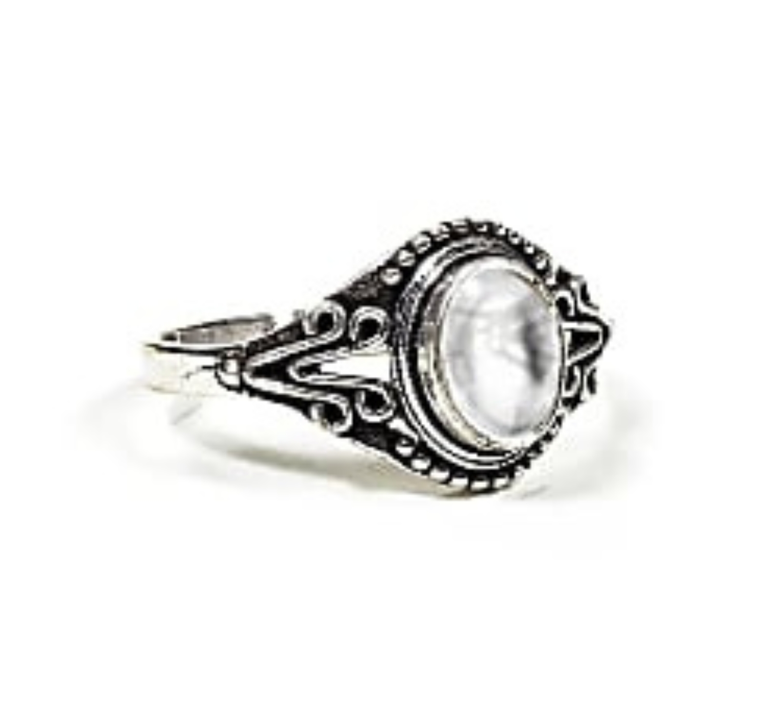 Anillo con cristal de roca